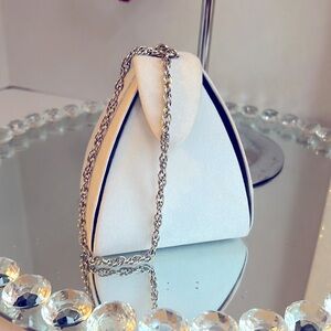 Elegant White Chain Bag